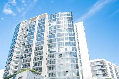 Minimalism Modern Apartment With Water View - Hotels Melbourne 1