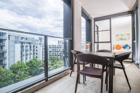 Bright & Modern! 2bed 2bath APT With Parking - Hotels Melbourne 4