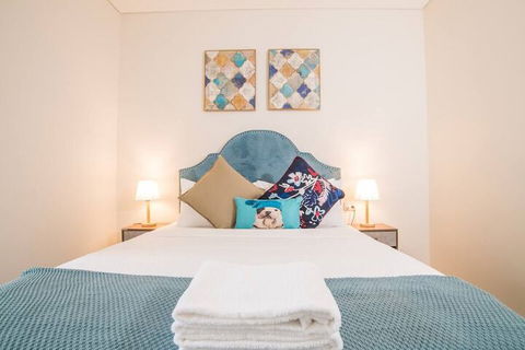 Bright & Modern! 2bed 2bath APT With Parking - Hotels Melbourne 2