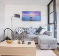 Bright  Modern 2bed 2bath APT With Parking - Hotels Melbourne