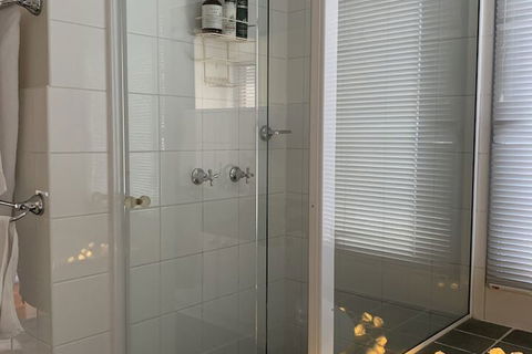 The Retreat Lodge - Hotels Melbourne 2