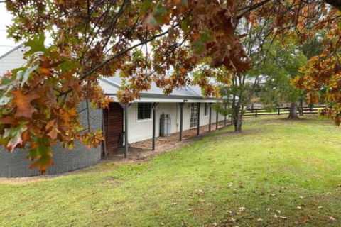 Malolo Park Farmstay In The Watagans Serenity - Hotels Melbourne 5