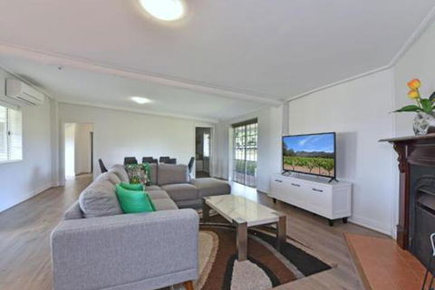 Malolo Park Farmstay In The Watagans Serenity - Hotels Melbourne 4