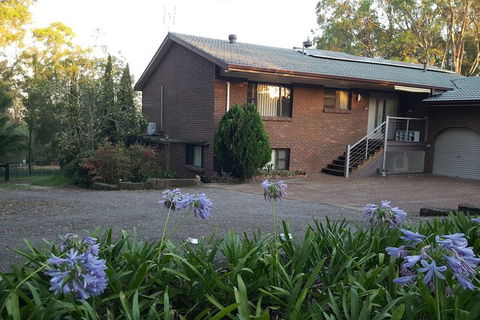 Gowrie Agapanthous - Hotels Melbourne 2
