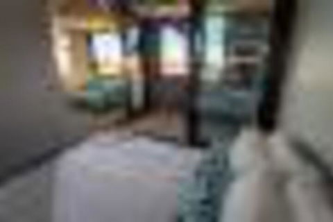Newcastle Beach 1BR With City Views - Hotels Melbourne 4