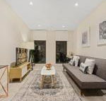 New 2 beds Apt mins walking to Darling HarbourQVB - Hotels Melbourne