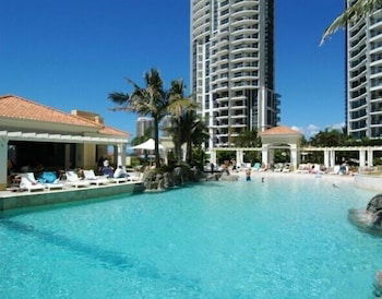 Ocean & Riverview At Chevron Renaissance - Hotels Melbourne 1