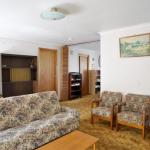 RETRO RETREAT INLET SIDE - Hotels Melbourne 0