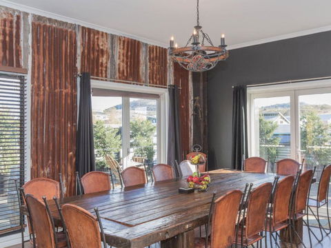 Oak & Barrel / 7 Twynam Street - Hotels Melbourne 5