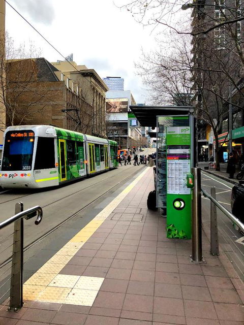 ON TOP Of THE WORLD BEST VIEWS In MELBOURNE !! - Hotels Melbourne 5