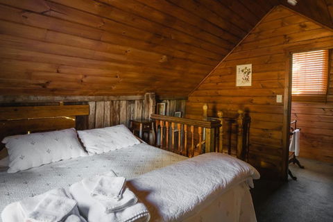 Capers Guesthouse Barn & Cottage - Hotels Melbourne 4