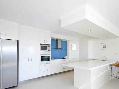 R & W Noosa Holidays 2 25 Allambi Rise - Hotels Melbourne 2