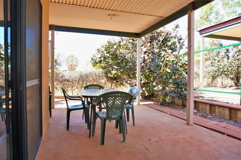 Ningaloo Breeze Villa 5 - Hotels Melbourne 1