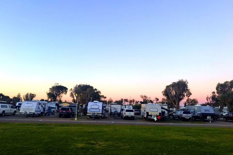 Sunset Beach Holiday Park - Hotels Melbourne 2