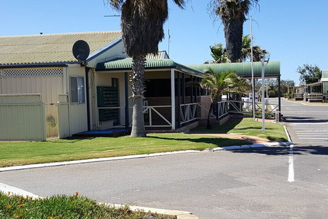 Sunset Beach Holiday Park - Hotels Melbourne 5