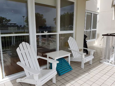 Beau Monde Apartments Newcastle Harbourside Apartment - Hotels Melbourne 1