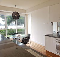 Beau Monde Apartments Newcastle Harbourside Apartment - Hotels Melbourne