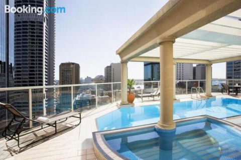 Bond 215 - Hotels Melbourne 4