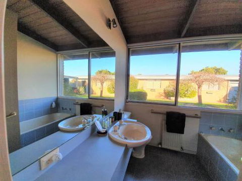GRACEDALE HILLS HOMESTEAD - Hotels Melbourne 3