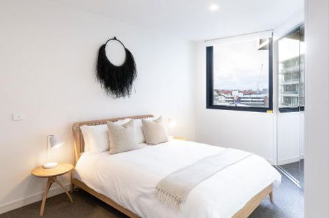 The Edge Luxurious Waterfront Apartment - Hotels Melbourne 5