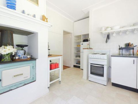 Redwood Cottage Burradoo Getaway Southern Highlands 4pm Check Out Sunday - Hotels Melbourne 4