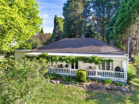 Redwood Cottage Burradoo Getaway Southern Highlands 4pm Check Out Sunday - Hotels Melbourne 0