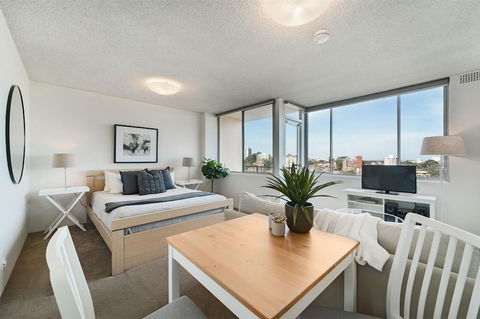 Bright And Sunny Studio Apartment - Hotels Melbourne 1