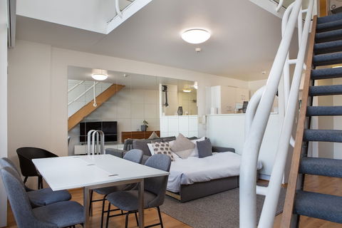 The Loft By Darling Harbour - Hotels Melbourne 3
