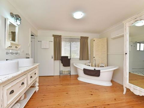 Olive Grove Villa 3 Suite With Large Bath - Hotels Melbourne 6
