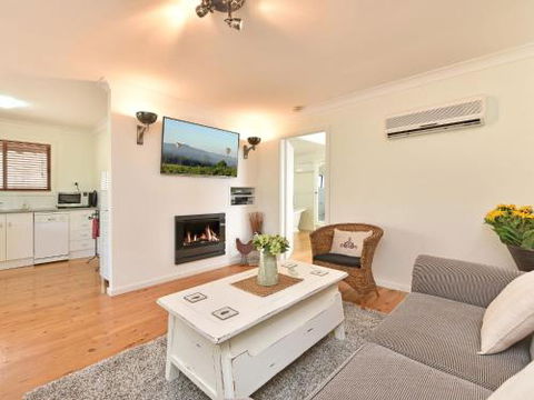 Olive Grove Villa 3 Suite With Large Bath - Hotels Melbourne 1