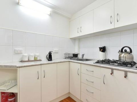 Olive Grove Studio 1 - Hotels Melbourne 5