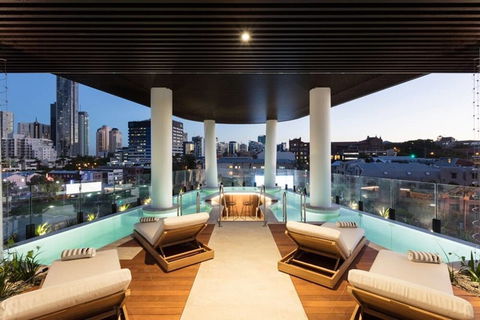 FV Iconic Designer APT, Parking, Near CBD Qfv147-14 - Hotels Melbourne 3
