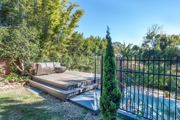 Spacious 4 Bedroom House The Hill - Hotels Melbourne 6