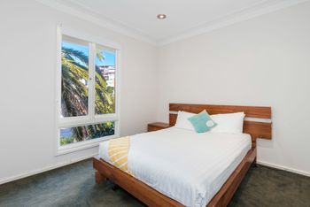 Spacious 4 Bedroom House The Hill - Hotels Melbourne 4
