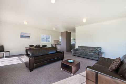 Julieanne - Hotels Melbourne 6