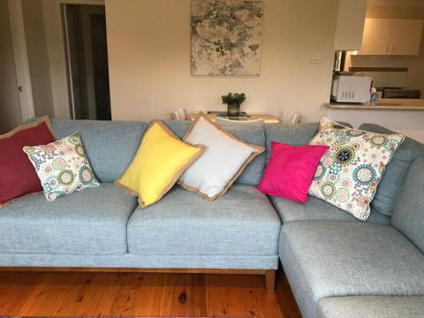 WAVES At MOLLYMOOK - Hotels Melbourne 4