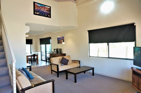 Ningaloo Breeze Villa 9 - Hotels Melbourne 5