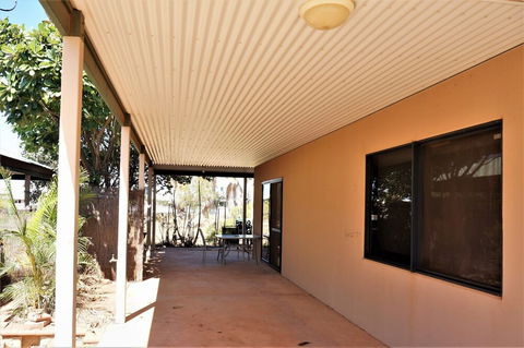 Ningaloo Breeze Villa 2 - Hotels Melbourne 1