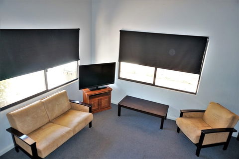 Ningaloo Breeze Villa 2 - Hotels Melbourne 3