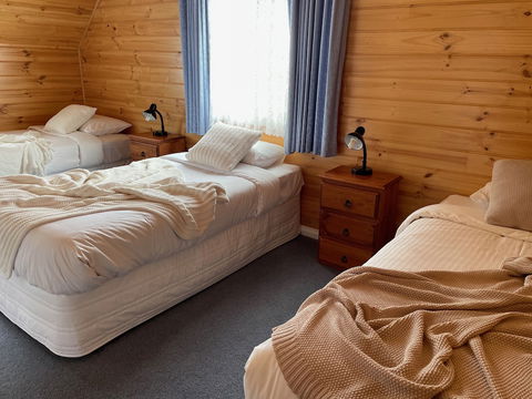 Dunes - Elegant Beach Villa With Huge Swim Spa - Hotels Melbourne 5
