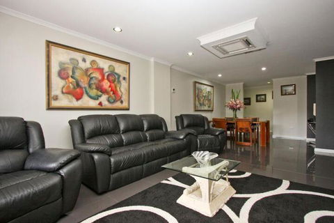 Nautilos On The Harbour - Hotels Melbourne 3