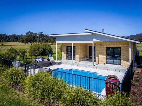 Mandalay Villas - Villa 2 - Hotels Melbourne 3