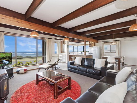 Swimmers Rest - Uninterrupted Panoramic Ocean Views - 1 Bedroom - Hotels Melbourne 1