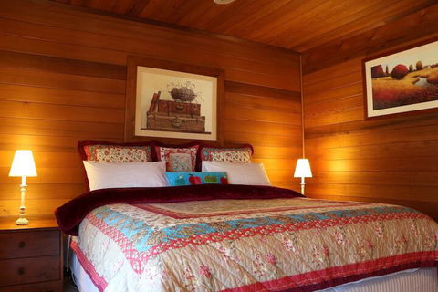 Silverpoint Accommodation - Hotels Melbourne 4