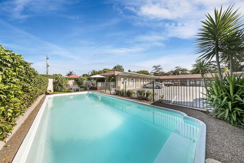 Cessnock Motel - Hotels Melbourne 4