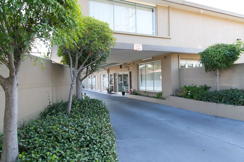 Cessnock Motel - Hotels Melbourne 2