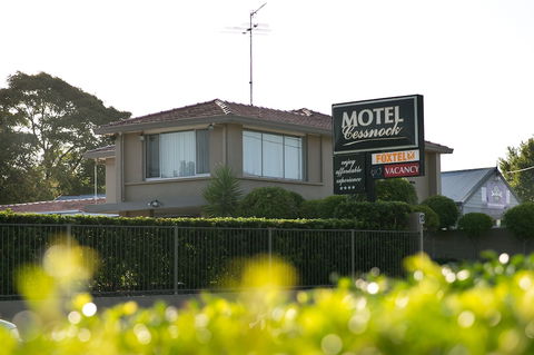 Cessnock Motel - Hotels Melbourne 1