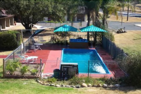 Colonial Inn Tamworth - Hotels Melbourne 1