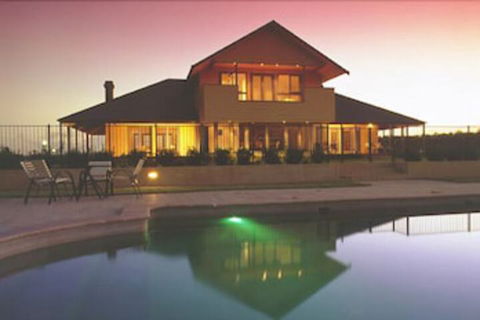 Tranquil Vale Vineyard & Cottages - Hotels Melbourne 7