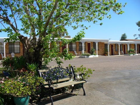 Colonial Motor Lodge Scone - Hotels Melbourne 0